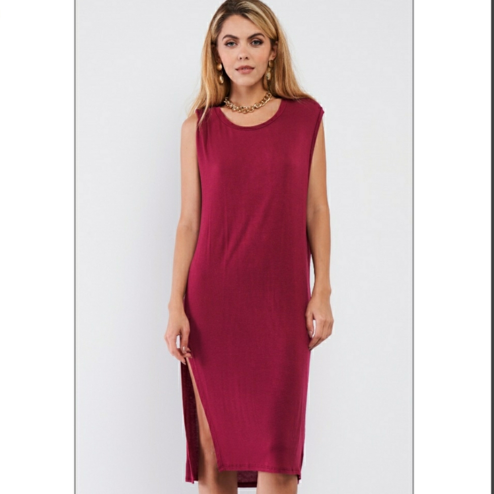 Burgundy Sleeveless Flowy Side Slit Dress/Tunic - Picture 2 of 3